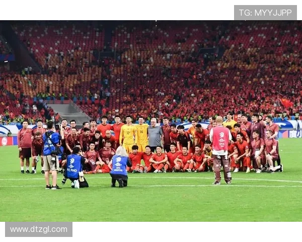 中国足球迎来新任主帅引领队伍冲击2026世界杯目标明确全力备战 中国足球迎来新任主帅引领队伍冲击2026世界杯目标明确全力备战