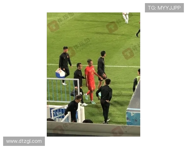 国足主场鏖战九十分钟逆转取胜掀起全国球迷激情狂欢热潮