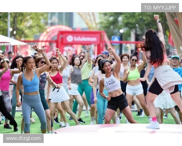 最新网球赛事动态：顶级选手激战正酣 赛季排名新变动引关注