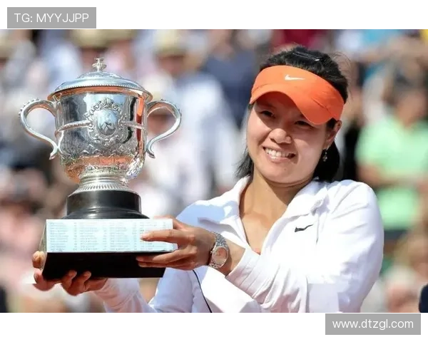 网球世界新星崛起 法国公开赛决赛演绎经典对决